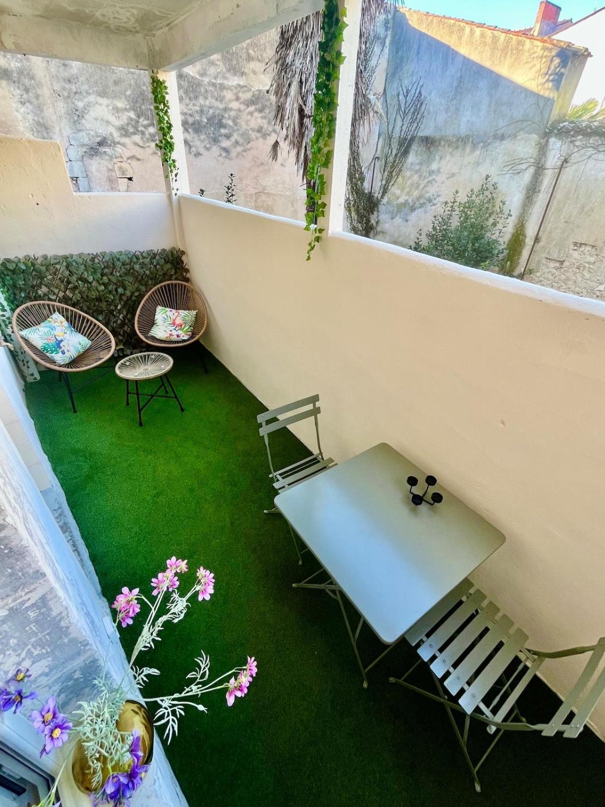 Apartamento Escapade Vintage Avec Terrasse En Centre Historique La Rochelle  Exterior foto