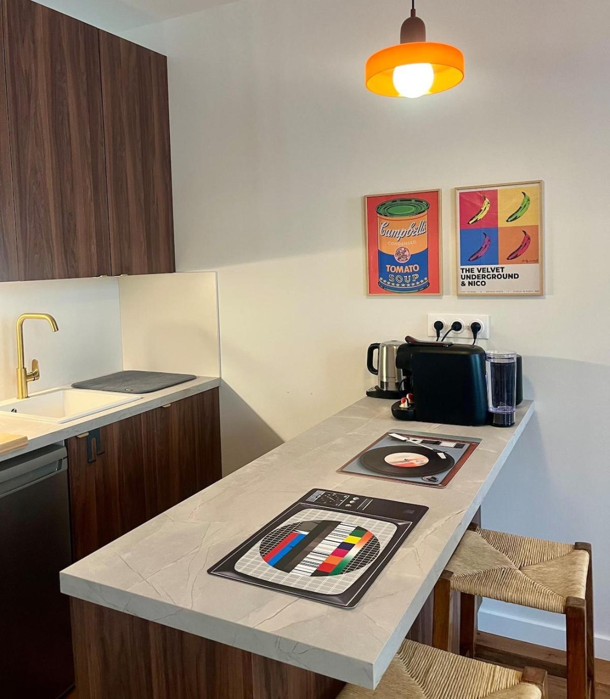 Apartamento Escapade Vintage Avec Terrasse En Centre Historique La Rochelle  Exterior foto